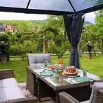 Le Jardin Des Roses Apartament